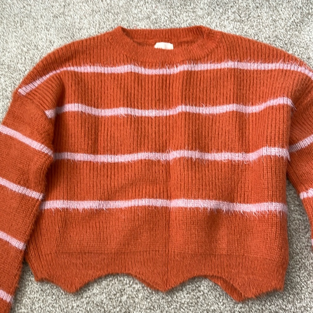 Cropped sweater